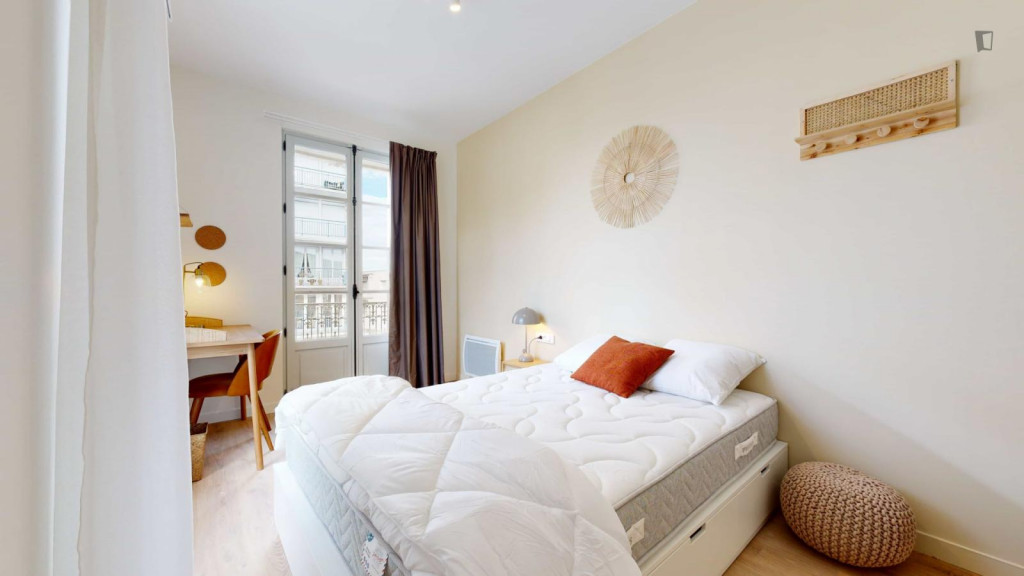 Very cool double ensuite bedroom near the heart of Montpellier