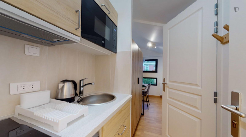 Attractive studio in Villejuif