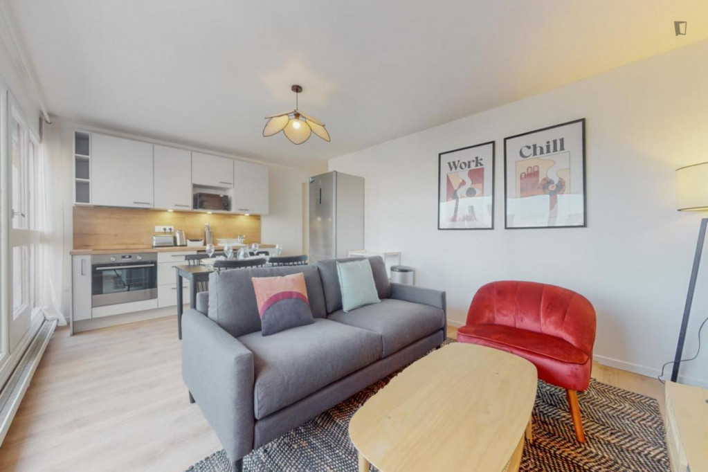 Comfy double bedroom in Nanterre