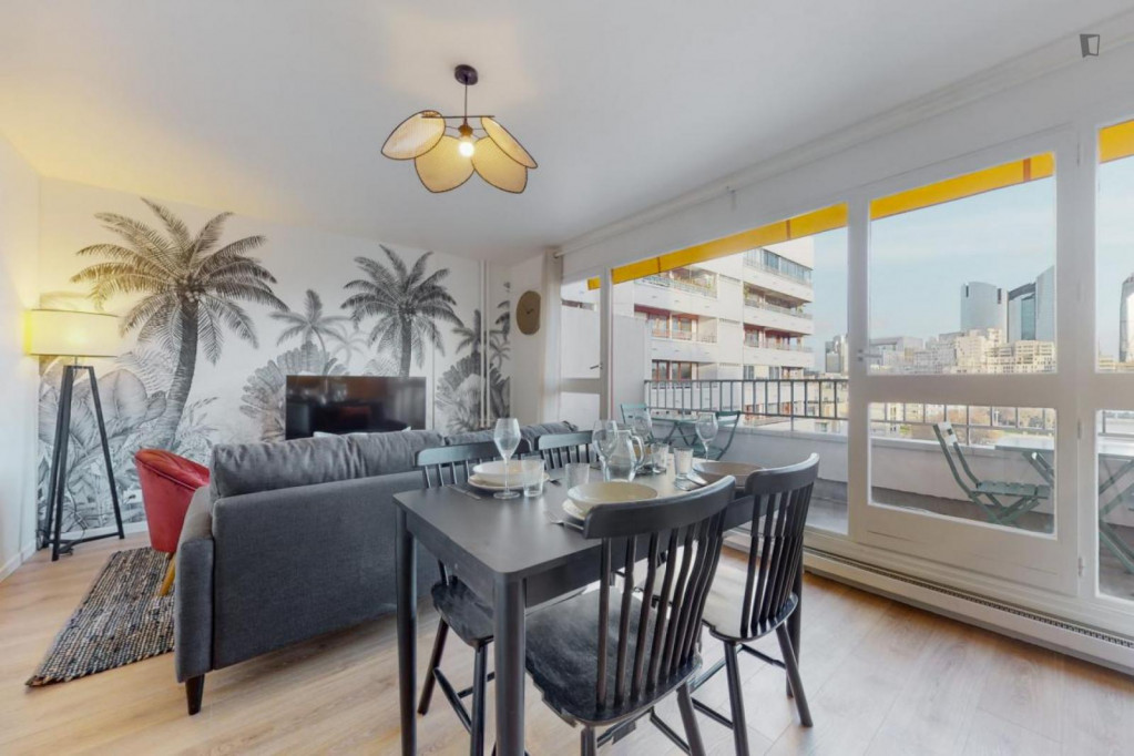 Comfy double bedroom in Nanterre