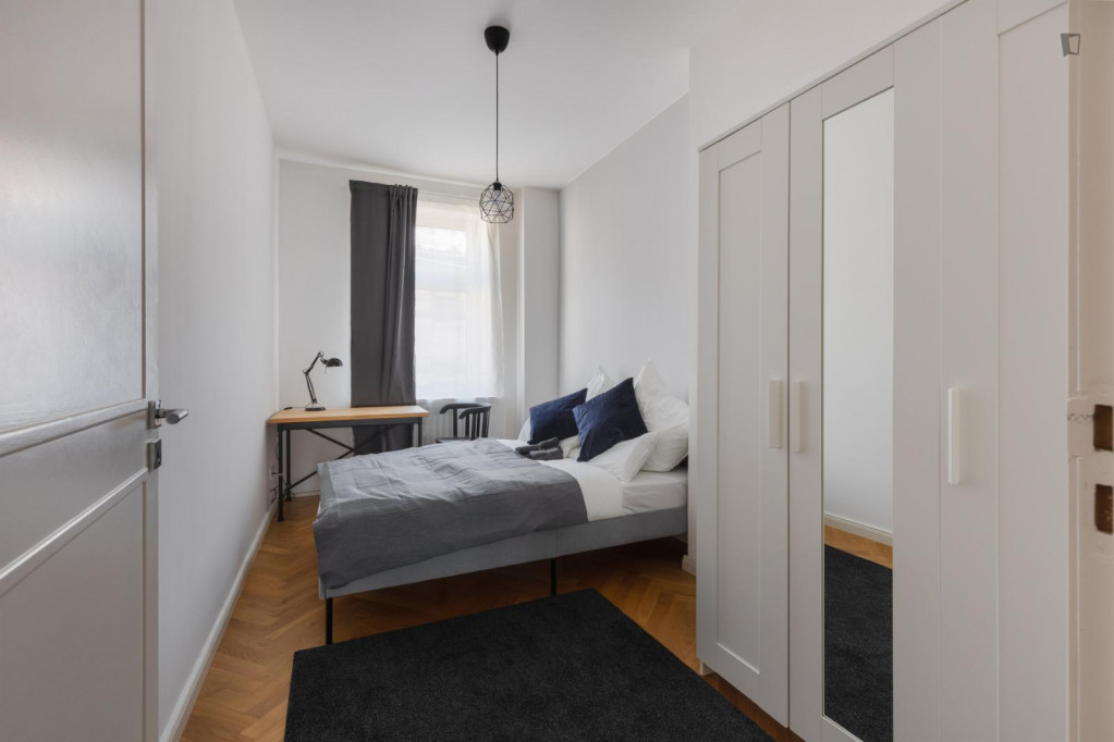 Cosy double bedroom in a 2-bedroom apartment close to Leopoldplatz metro station - Berlin - chambre - ImmoJeune