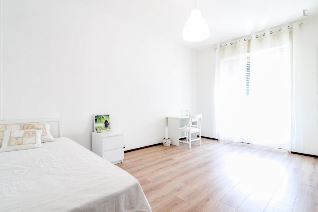 Bright single bedroom near the Udine metro station - Milan - chambre - ImmoJeune