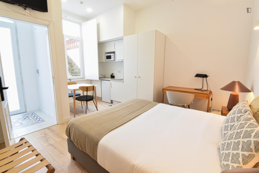 Bright studio near Universidade de Coimbra - LAA Studio 14