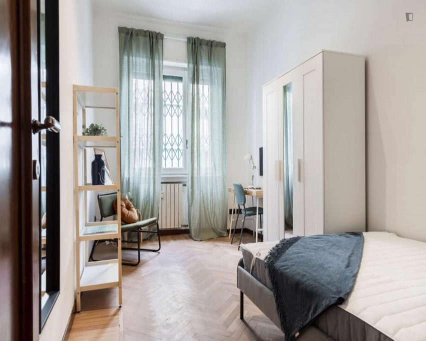 Lovely double bedroom close to Milano Centrale Station - Milan - chambre - ImmoJeune
