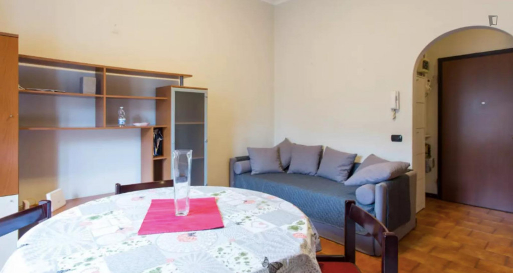 Comfy 1-bedroom apartment in Milano close to Ca' Granda metro station - Milan - chambre - ImmoJeune