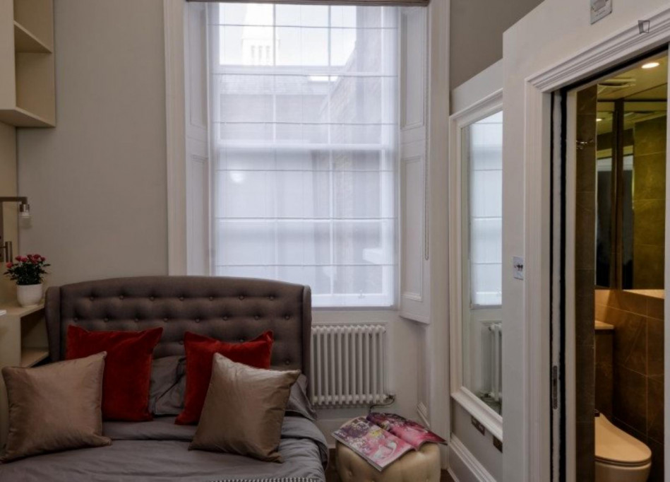Snug 1-bedroom apartment located in the heart of Marylebone Village
