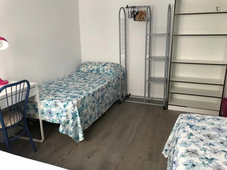 Bright double bedroom in Salamanca close to Parque de la Alamedilla - Salamanca - chambre - ImmoJeune