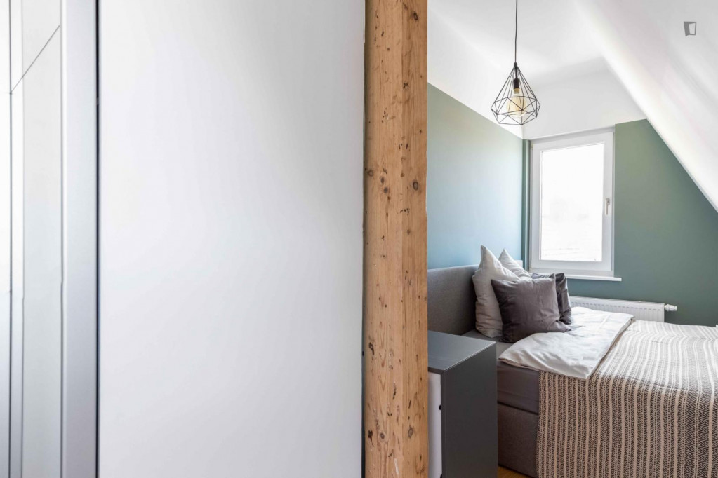 Modern single bedroom near Schwabstraße metro station - Stuttgart - chambre - ImmoJeune