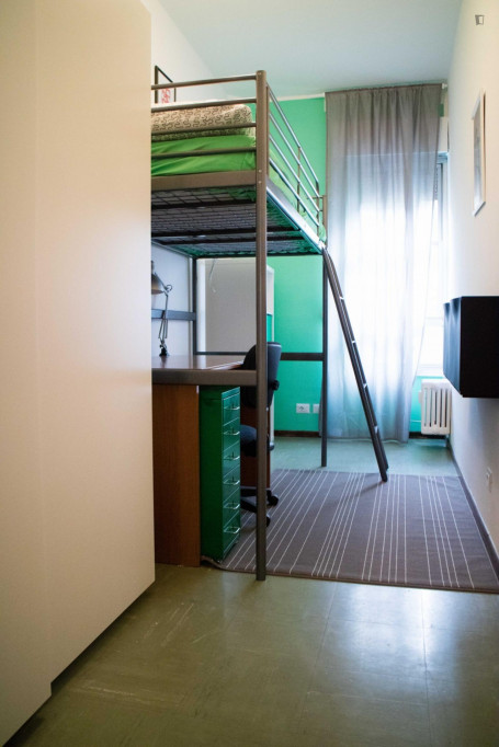 Appealing single bedroom in a property with balcony and outside area - Rome - chambre - ImmoJeune