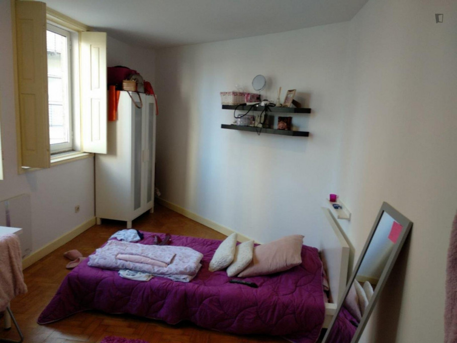 Room in Paranhos with privative bathroom - Porto - chambre - ImmoJeune