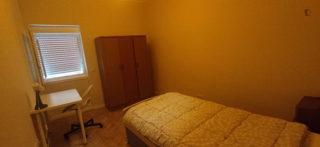 Cosy single bedroom near Parque da Paz - Lisbonne - chambre - ImmoJeune