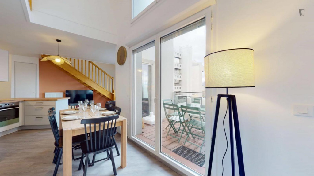 Cute double bedroom in Bezons