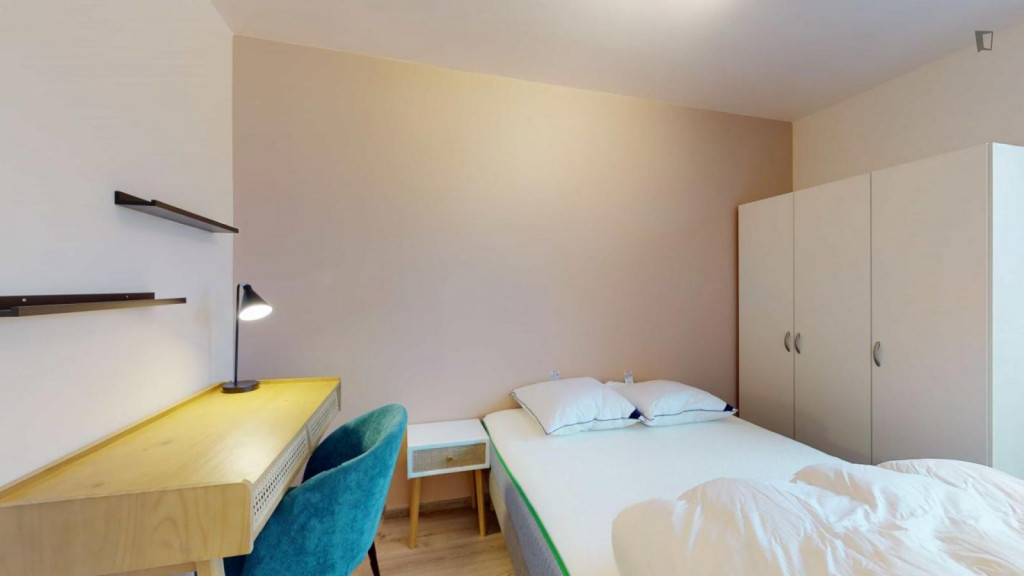 Cushy double bedroom close to Théâtre Paul Eluard