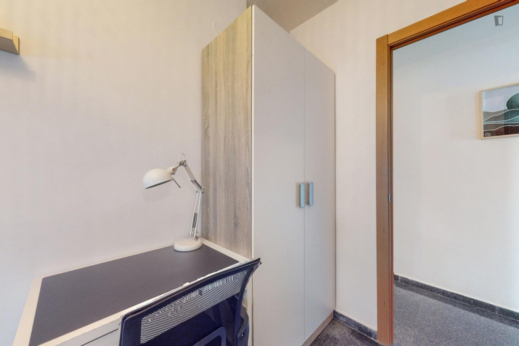 Attractive single bedroom in a property with balcony - Valence - chambre - ImmoJeune