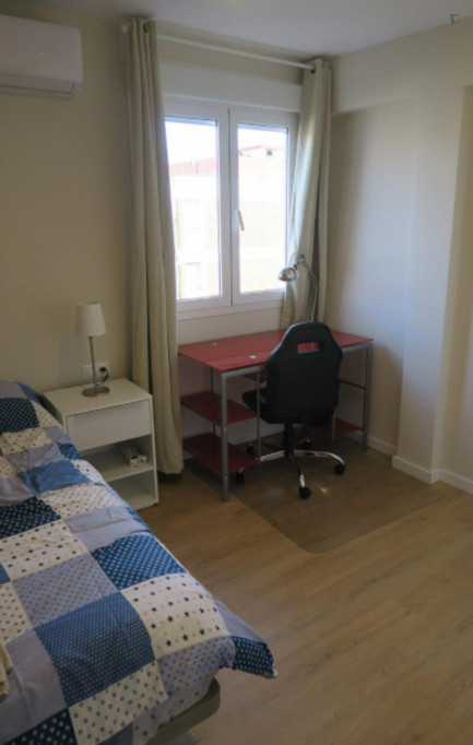 Lovely single bedroom near Plaza del Altozano