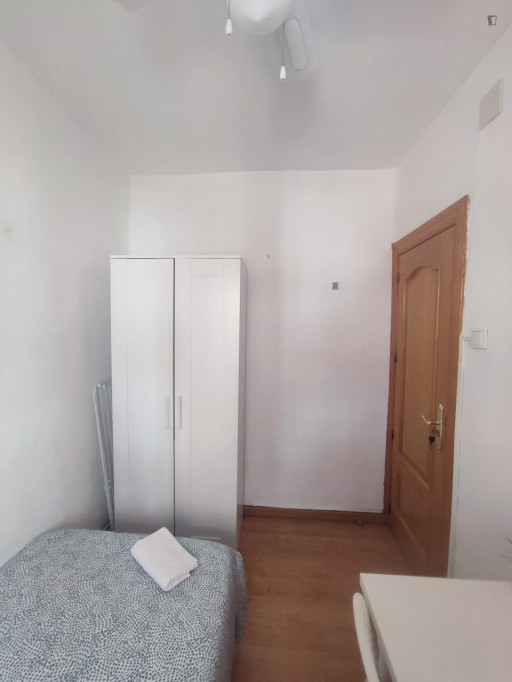 Attractive single bedroom - Madrid - chambre - ImmoJeune