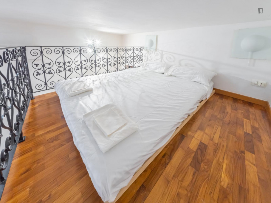 Homely studio for 2 People near Palazzo Pallavicini