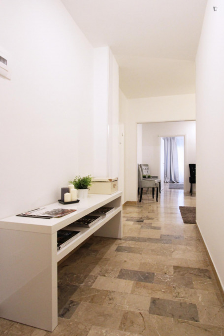 Smart double bedroom near Venice Mestre train station
