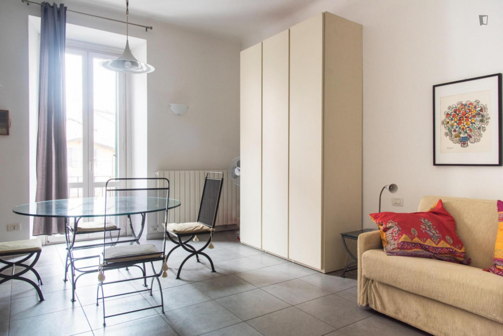 Smart studio right next to Milano Porta Genova train station - Milan - chambre - ImmoJeune