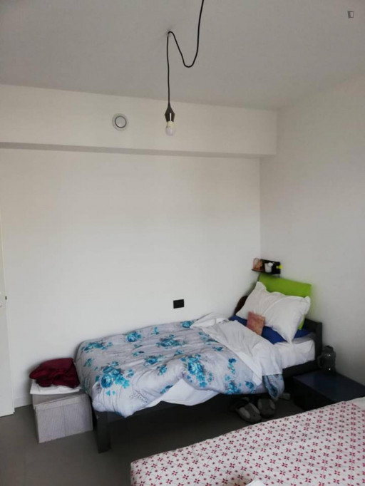 Bed in a twin bedroom near Politecnico di Milano - Campus Candiani - Milan - chambre - ImmoJeune