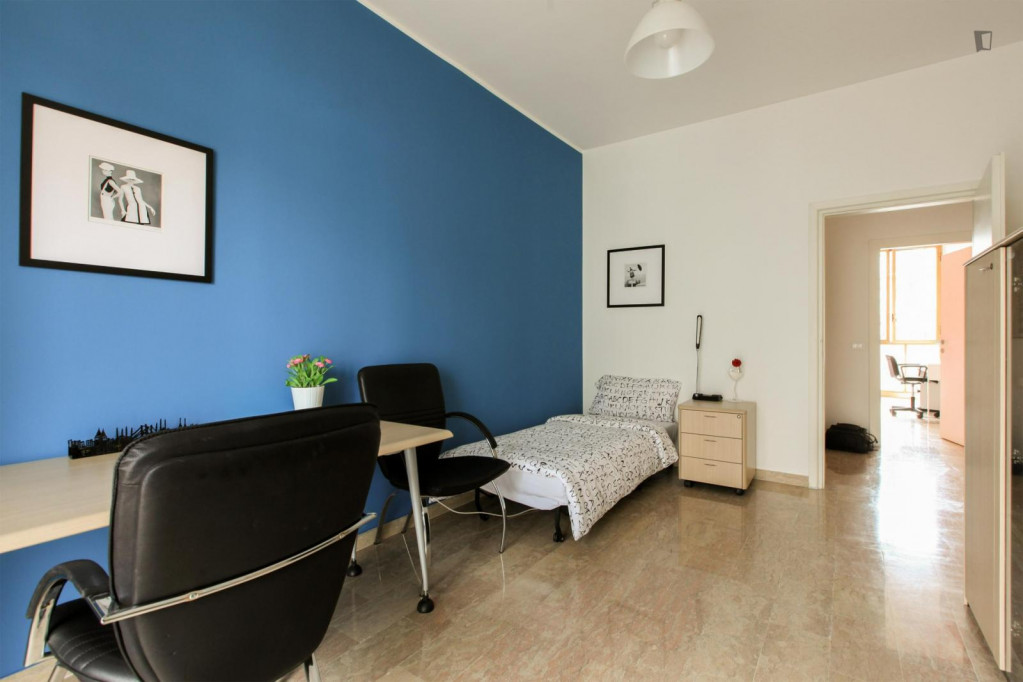 Fancy single bedroom near Isola metro station - Milan - chambre - ImmoJeune