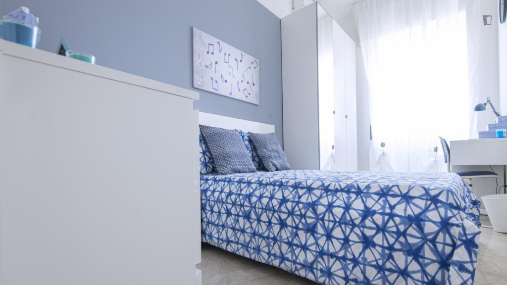 Delightful double bedroom in a student flat, in Rondò - Torretta - Milan - chambre - ImmoJeune