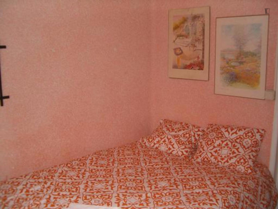 Double bedroom near the Republica Argentina metro - Madrid - chambre - ImmoJeune