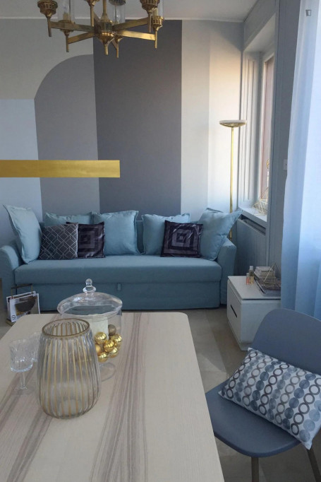 Charismatic 1-bedroom flat near the Missori metro - Milan - chambre - ImmoJeune