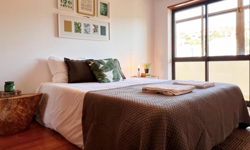 Comfortable single bedroom in a student flat, near Escola Superior de Educação - Coimbra - chambre - ImmoJeune