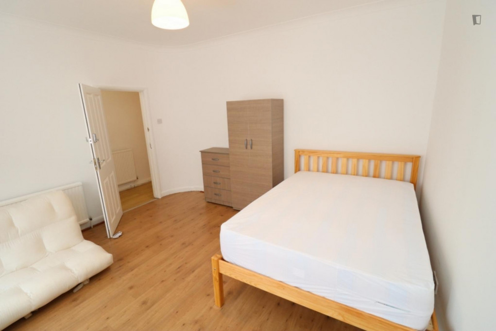Cool double bedroom in Acton - London - chambre - ImmoJeune