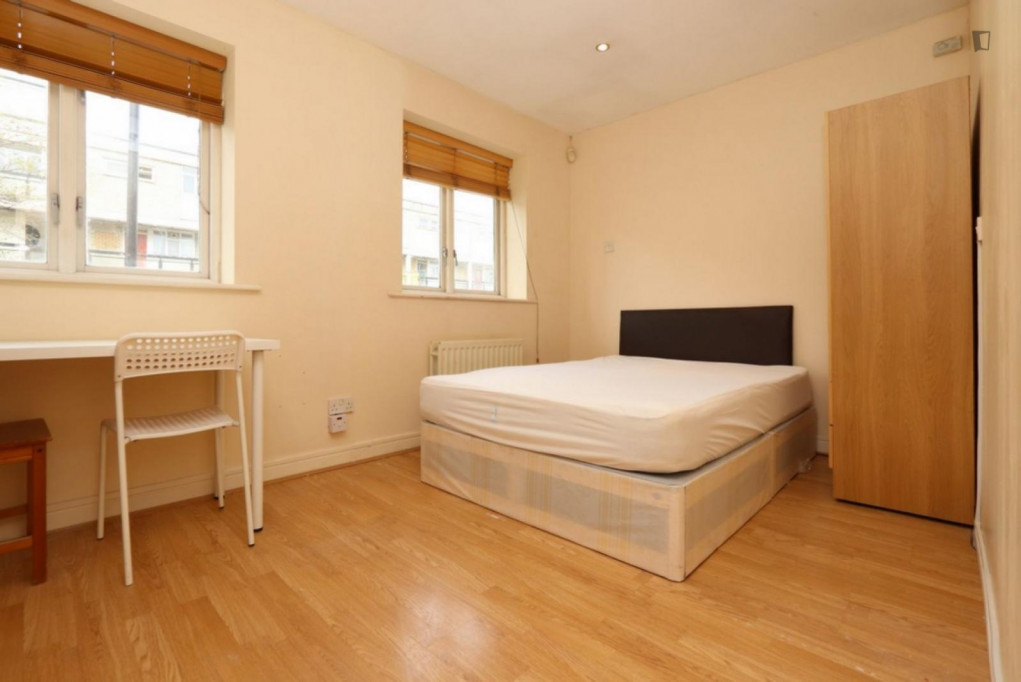 Homely double bedroom close to Stepney Green tube station - London - chambre - ImmoJeune