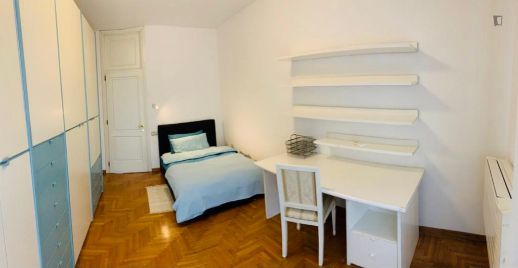 Appealing single bedroom with balcony - Milan - chambre - ImmoJeune