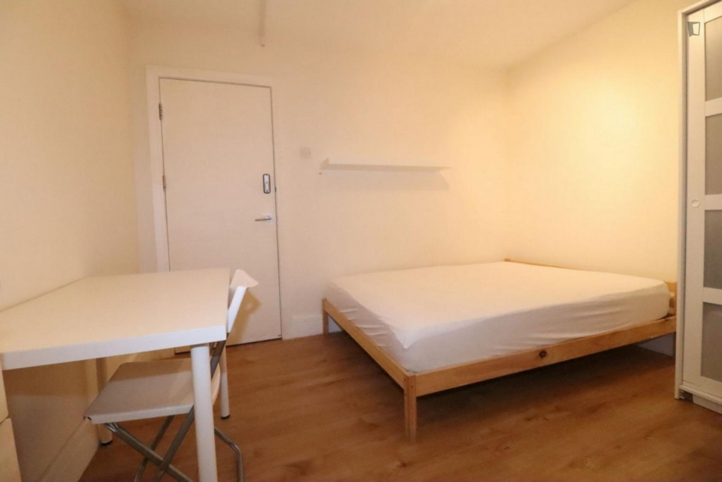 Modern double bedroom near London Fields Overground - London - chambre - ImmoJeune