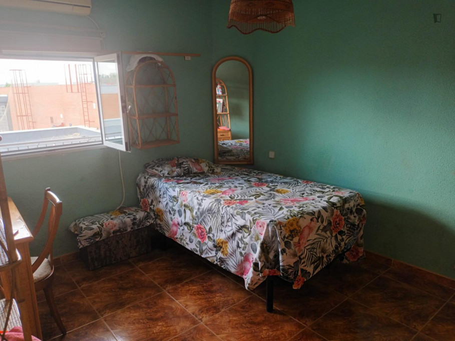 Double bedroom una persona o una segunda familiar - Madrid - chambre - ImmoJeune