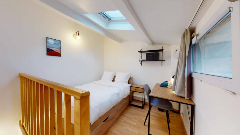 Great double ensuite bedroom in Villejuif