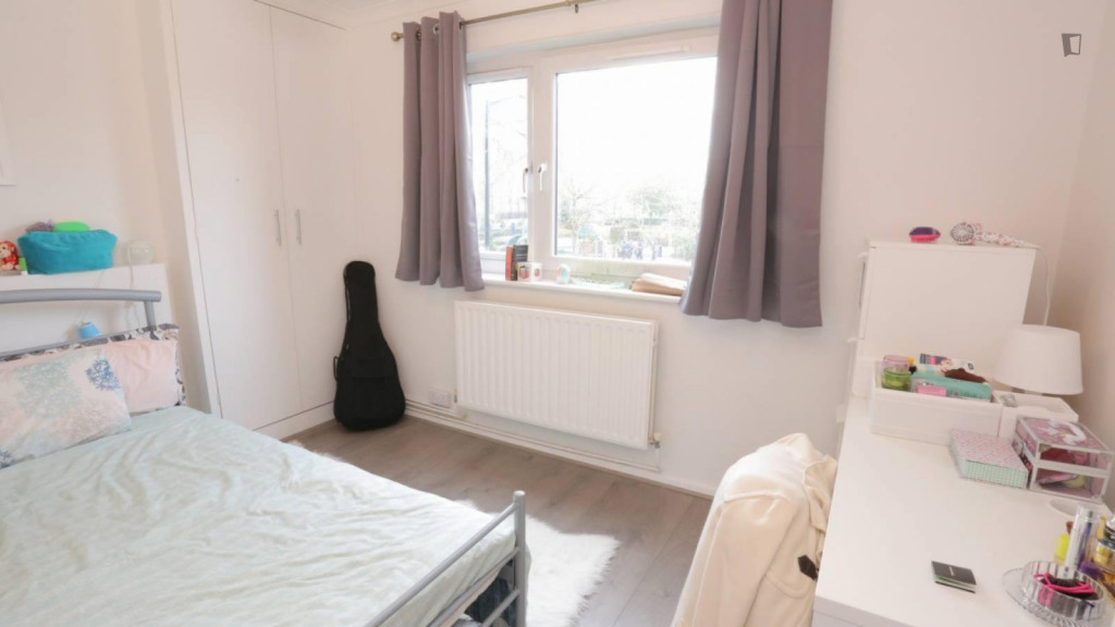 Very nice double bedroom in Stepney - London - chambre - ImmoJeune