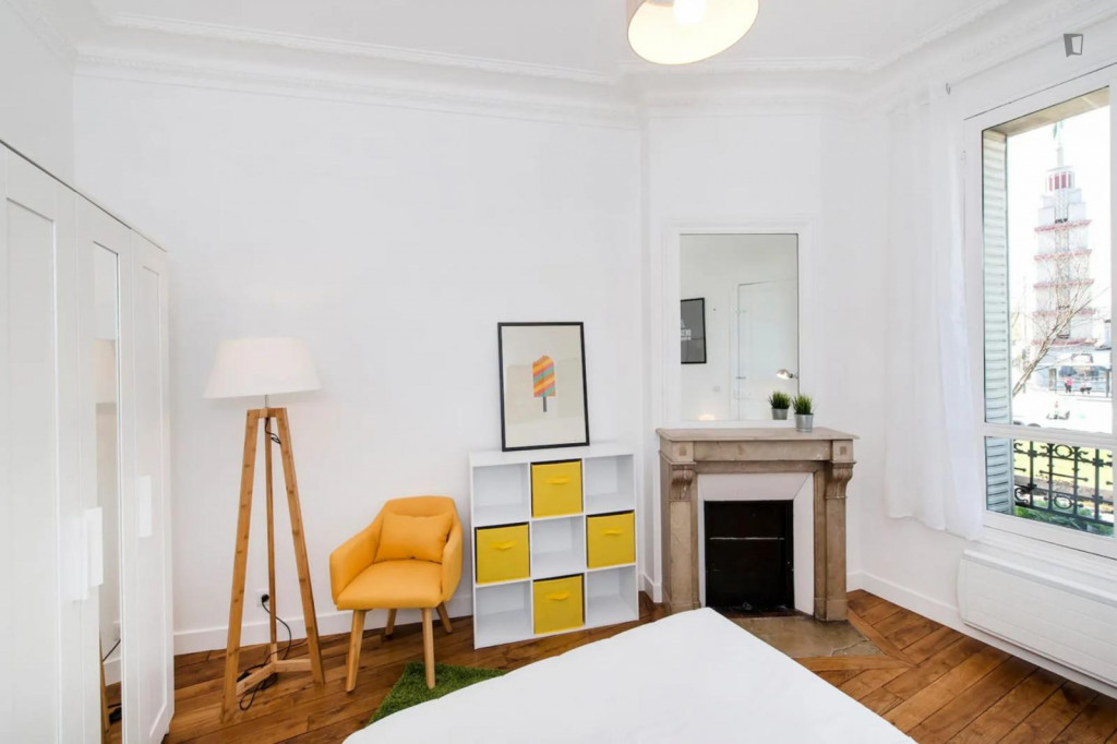 Cool double bedroom not far from Parc Georges-Brassens