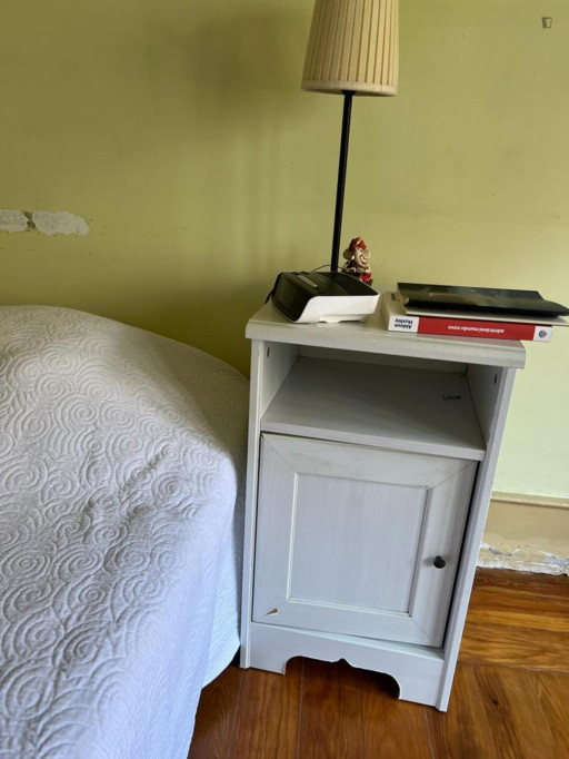 Nice single bedroom not too far from Areeiro metro station - Lisbonne - chambre - ImmoJeune