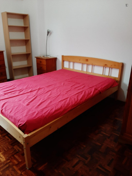Luminous double bedroom in Solum - Coimbra - chambre - ImmoJeune