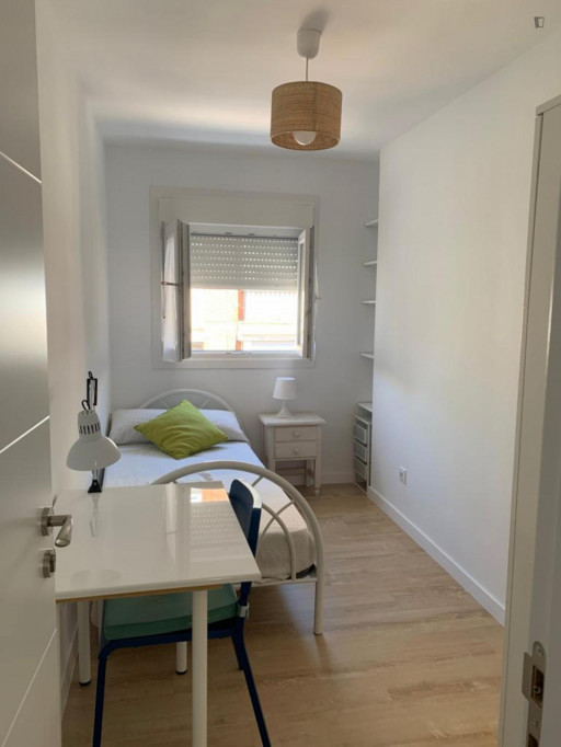 Appealing single bedroom in Puerta del Ángel - Madrid - chambre - ImmoJeune