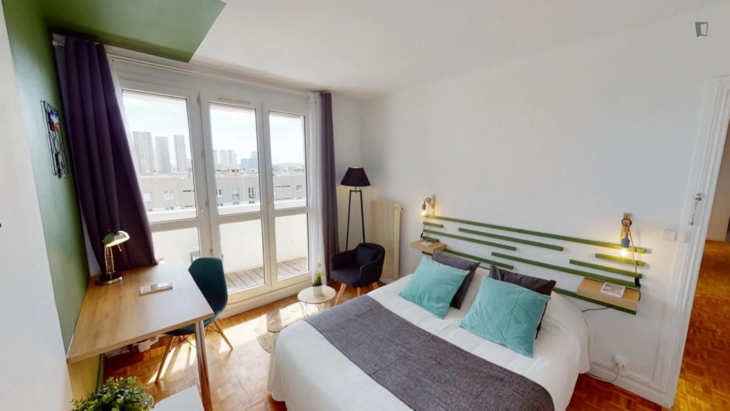 Cute double bedroom near Nationale metro station