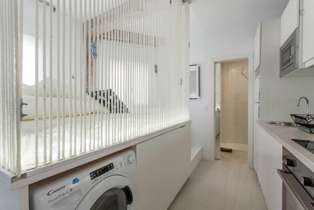 Ample and bright studio in Benicalap