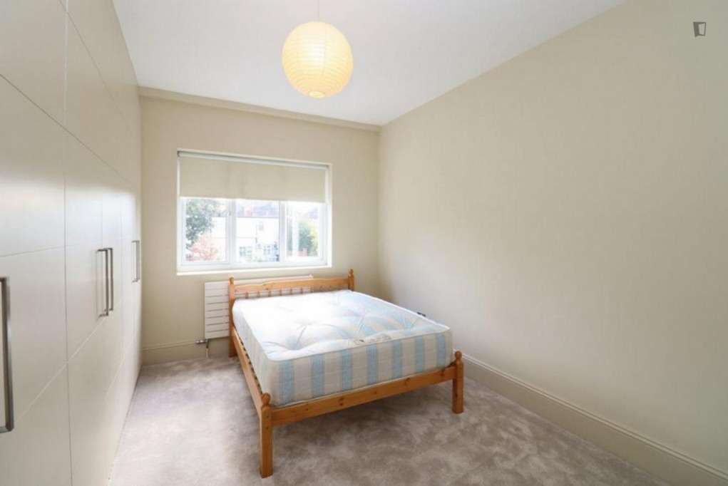 Comfy double bedroom in Edgware - London - chambre - ImmoJeune