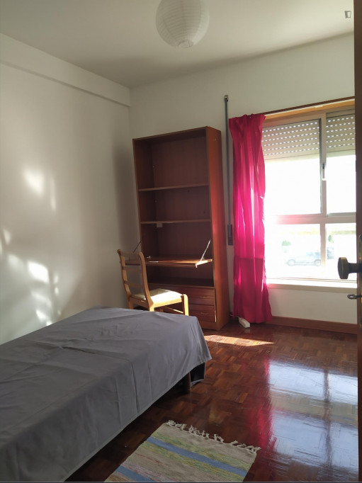 Homely single bedroom near ISEC - Coimbra - chambre - ImmoJeune