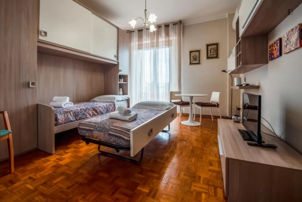 Cosy two bedroom apartment nearby Stazione Firenze Campo Marte