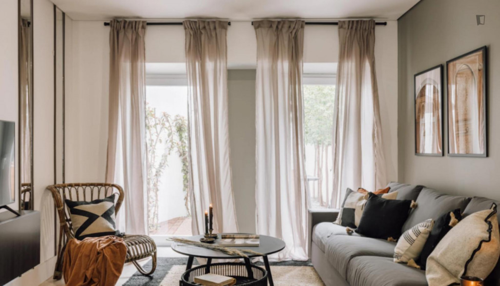 Trendy 2-bedroom apartment with terrace in Campo de Ourique - Lisbonne - chambre - ImmoJeune