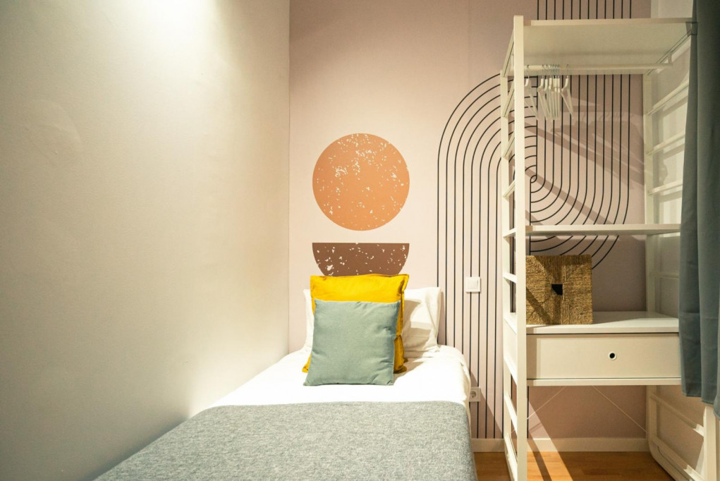 Humble single bedroom near Palau Güell - Barcelone - chambre - ImmoJeune