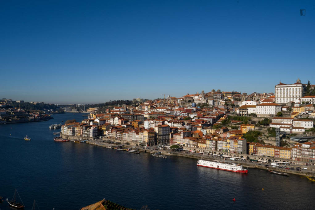 Elegant 2-bedroom apartment in Vila Nova de Gaia