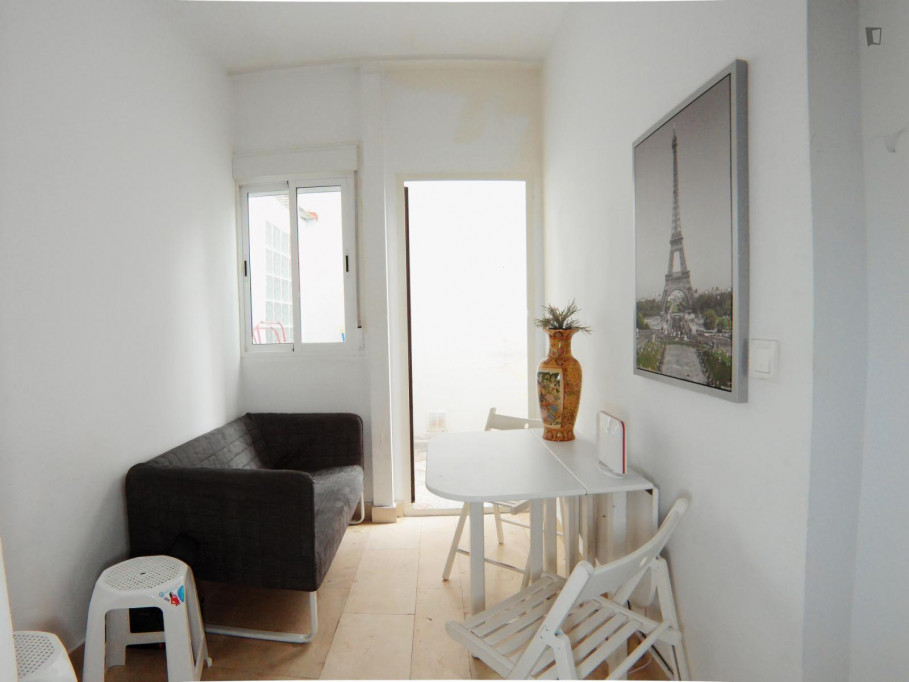 Smart 1-bedroom apartment a stone's throw from Puerta del Ángel metro station - Madrid - chambre - ImmoJeune