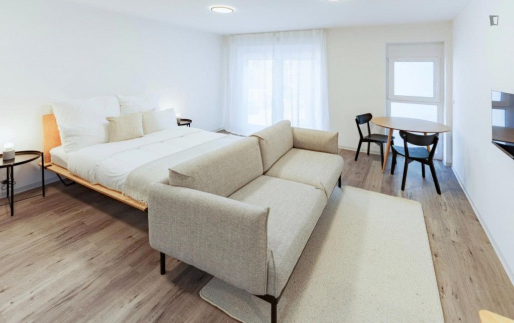 Modern studio close to Goethe House - Frankfurt am Main - chambre - ImmoJeune